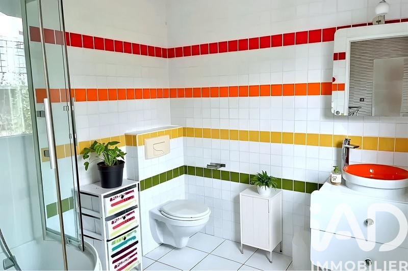 Maison - 200 m² - 7 pièces