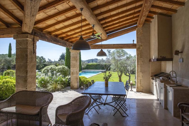 Maison - 240 m² - 9 pièces