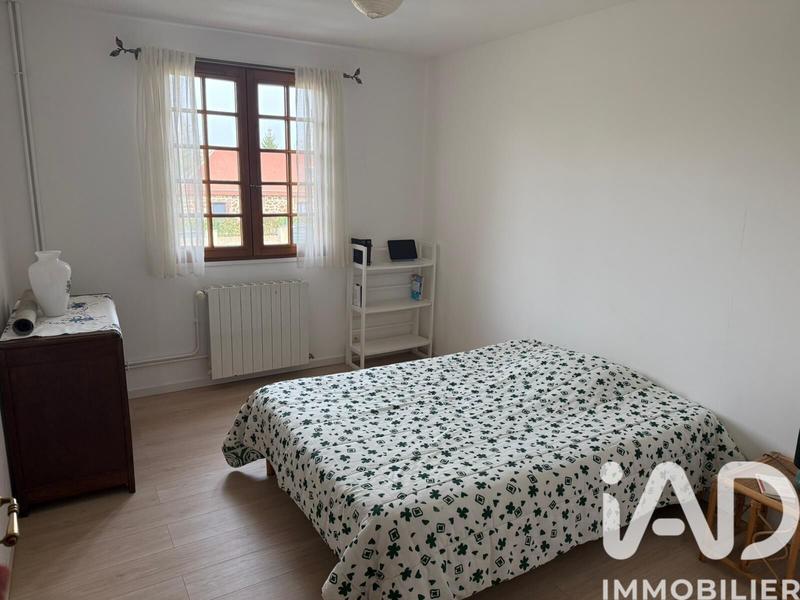 Maison - 225 m² - 9 pièces