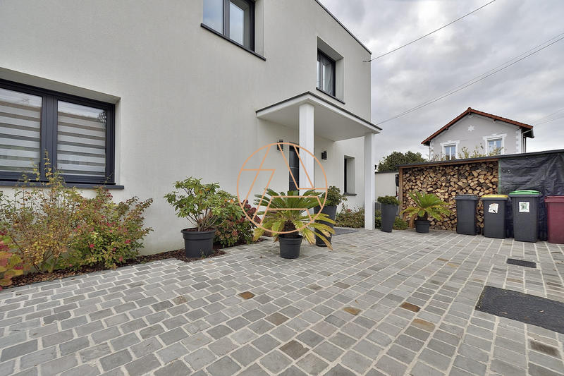 Maison contemporaine - 118 m² - 5 pièces