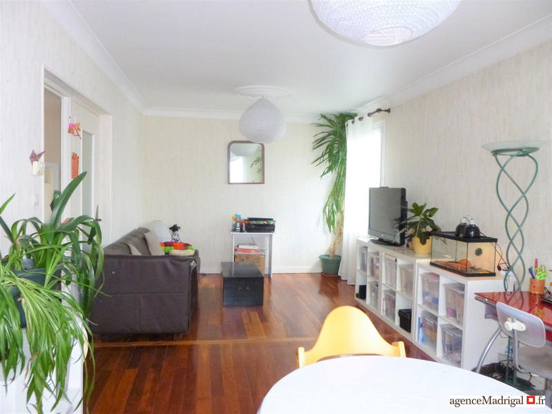 Maison - 110 m² - 6 pièces