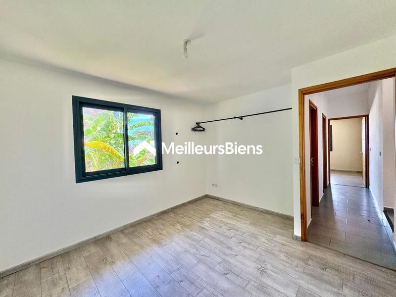 Maison - 103 m² - 4 pièces