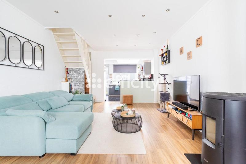 Maison - 91 m² - 4 pièces