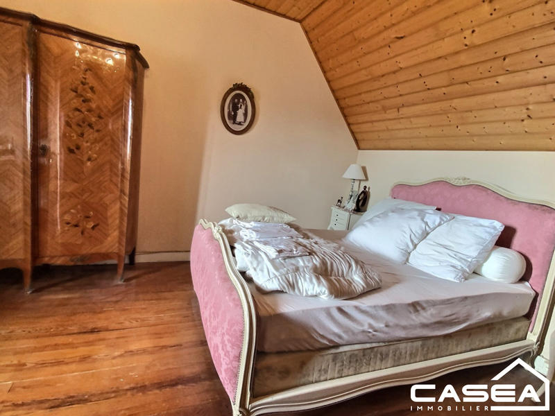 Maison ancienne - 191 m² - 8 pièces