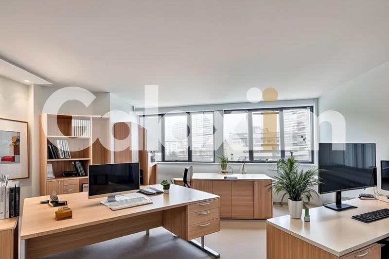 Bureau - 72 m²