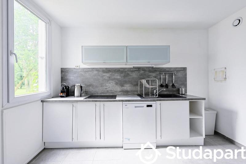 Chambre - 10 m² - 1 pièce