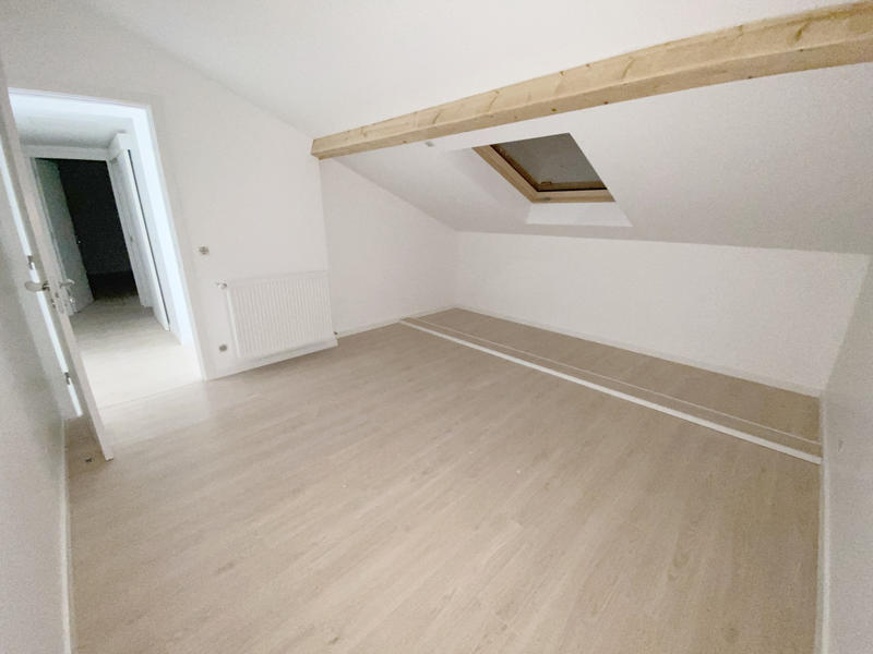Maison - 99 m² - 4 pièces