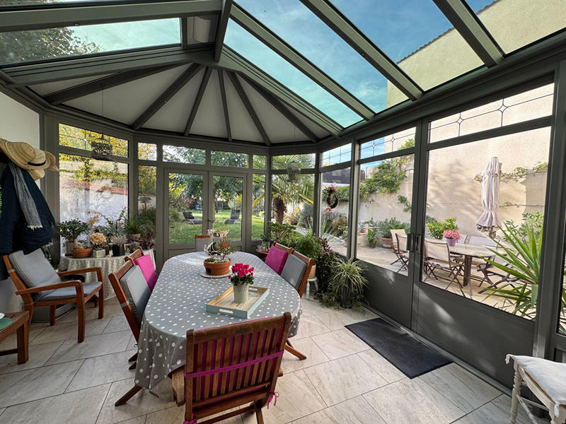 Maison - 182 m² - 8 pièces