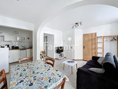 Maison - 140 m² - 8 pièces