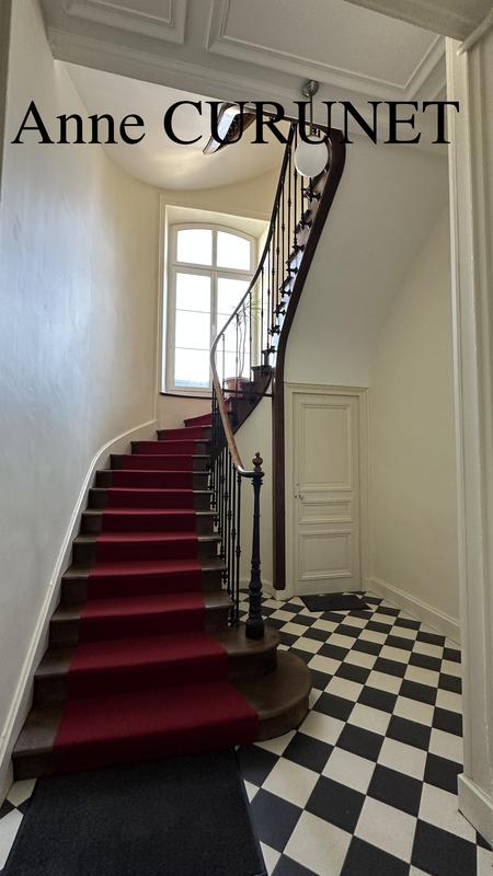 Appartement - 147 m² - 5 pièces