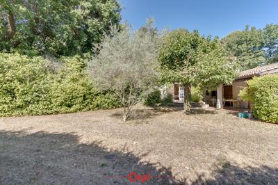 Propriété - 205 m² - 6 pièces