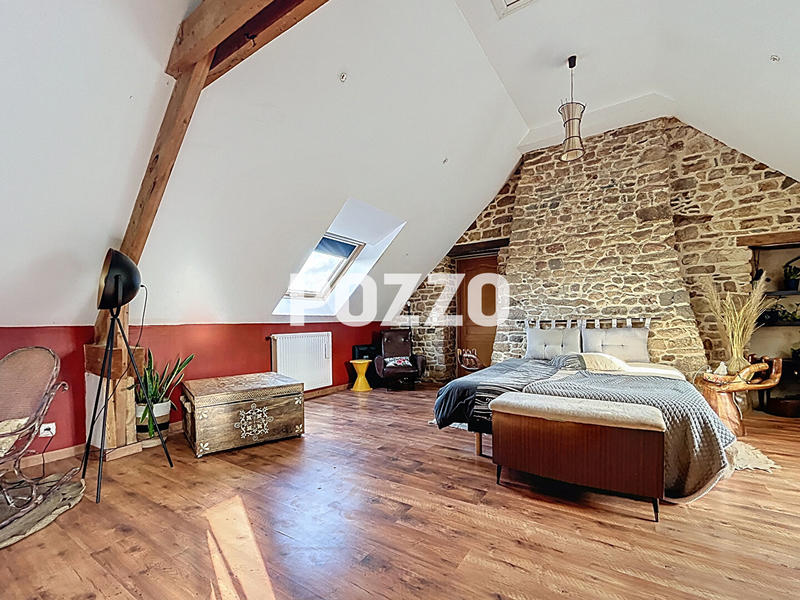 Maison - 192 m² - 7 pièces