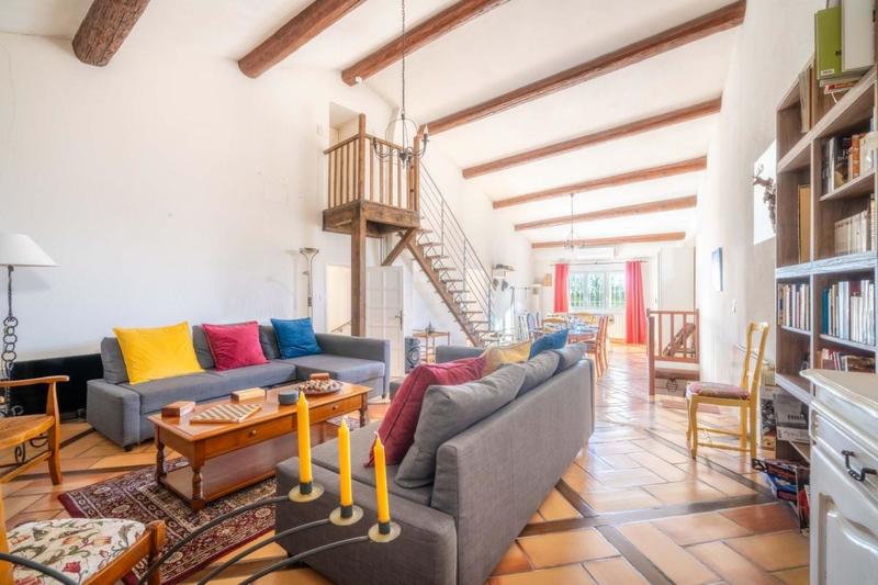 Maison en pierre - 212 m² - 5 pièces