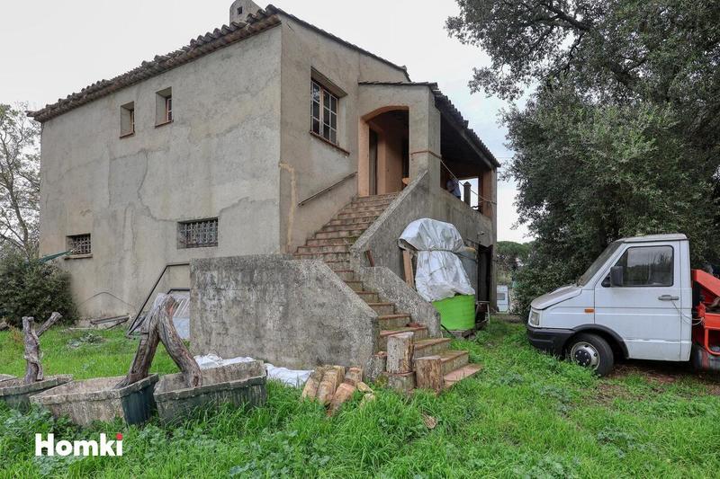 Maison - 200 m² - 5 pièces