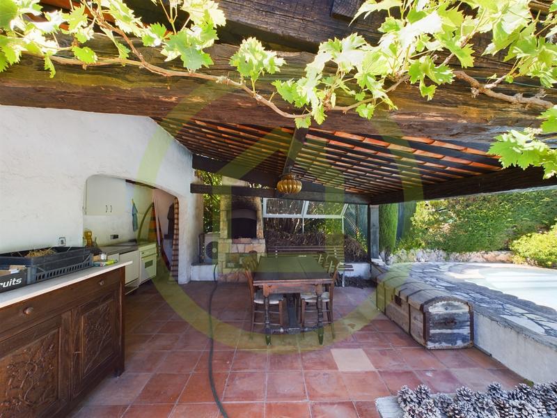 Maison - 104 m² - 3 pièces