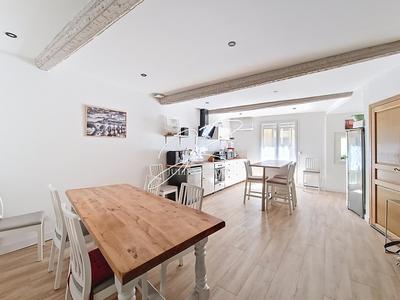 Maison - 92 m² - 4 pièces