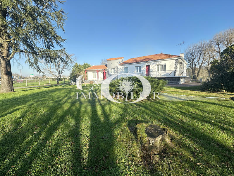 Maison - 191 m² - 7 pièces