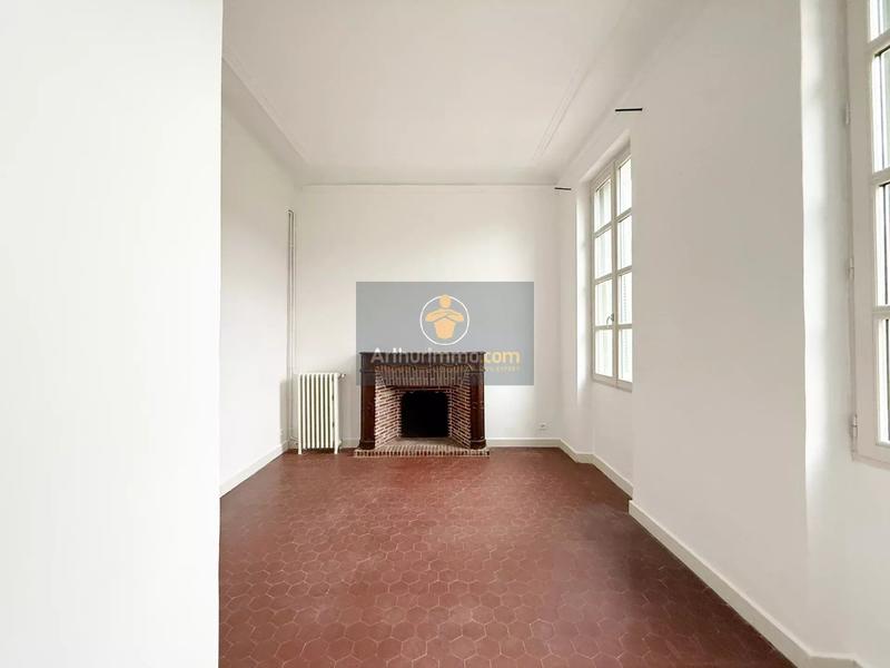 Appartement - 93 m² - 4 pièces