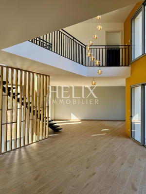 Maison - 172 m² - 6 pièces