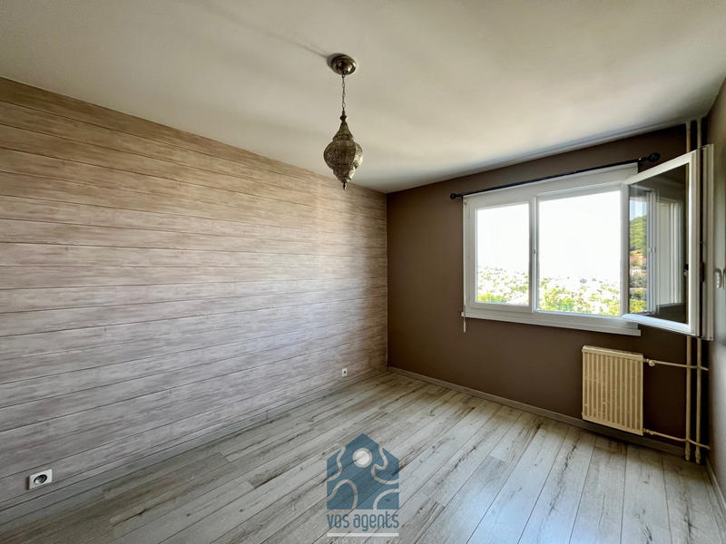 Appartement - 92 m² - 4 pièces