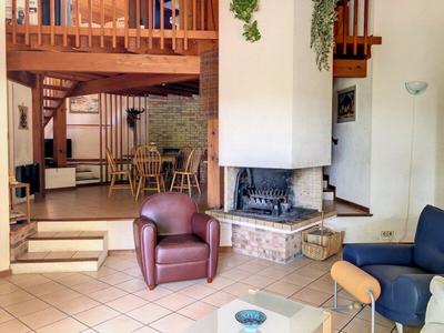 Maison - 197 m² - 5 pièces