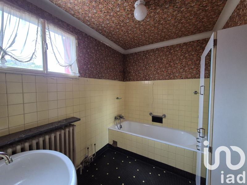 Maison - 130 m² - 8 pièces