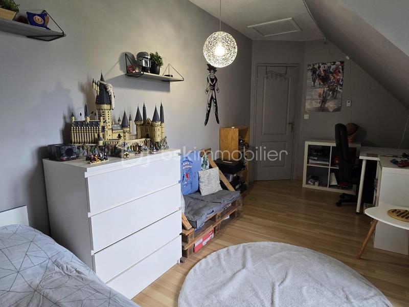 Pavillon - 110 m² - 6 pièces