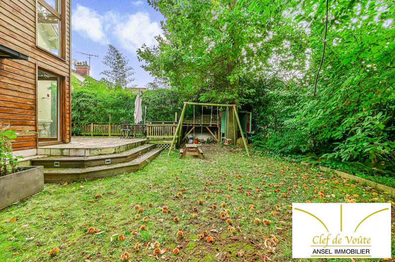 Maison - 152 m² - 6 pièces