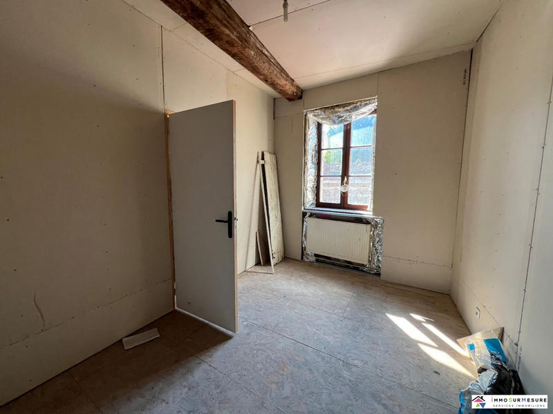 Maison - 80 m² - 5 pièces