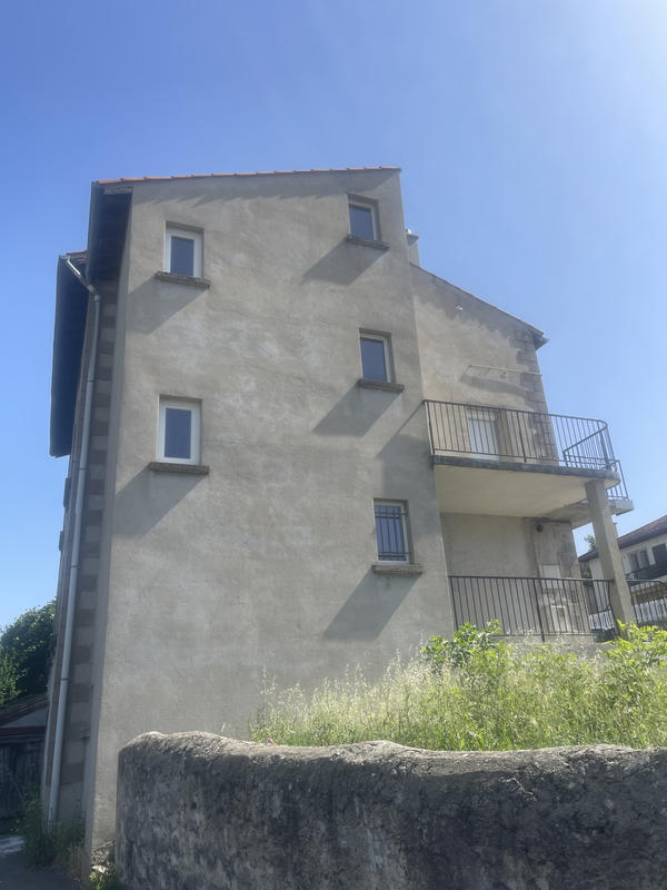 Immeuble - 210 m² - 9 pièces