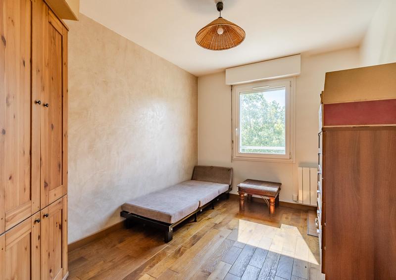 Appartement - 99 m² - 4 pièces