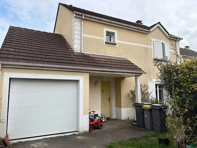 Maison - 82 m² - 4 pièces