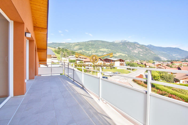 Appartement - 105 m² - 4 pièces