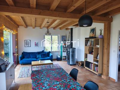 Maison - 104 m² - 5 pièces