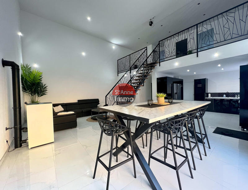 Maison - 150 m² - 4 pièces