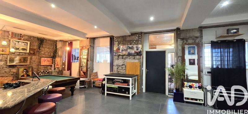 Maison de ville - 230 m² - 8 pièces