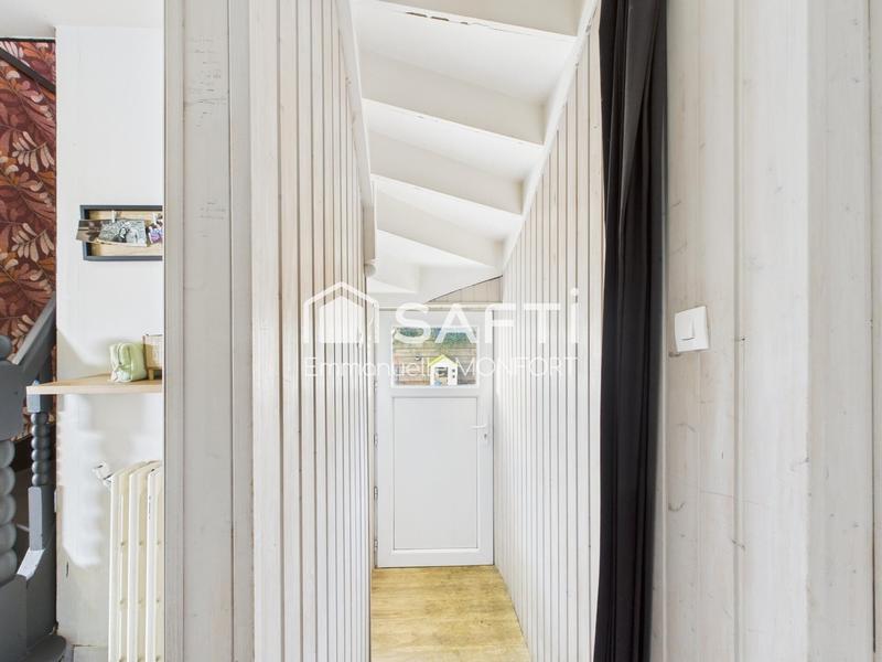 Maison - 166 m² - 6 pièces