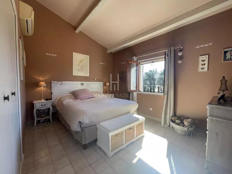 Villa - 218 m² - 7 pièces