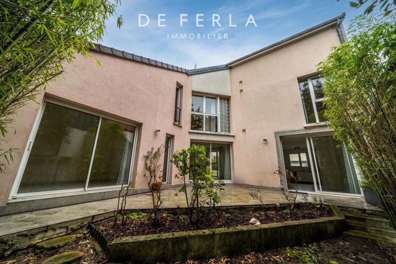 Maison - 163 m² - 7 pièces