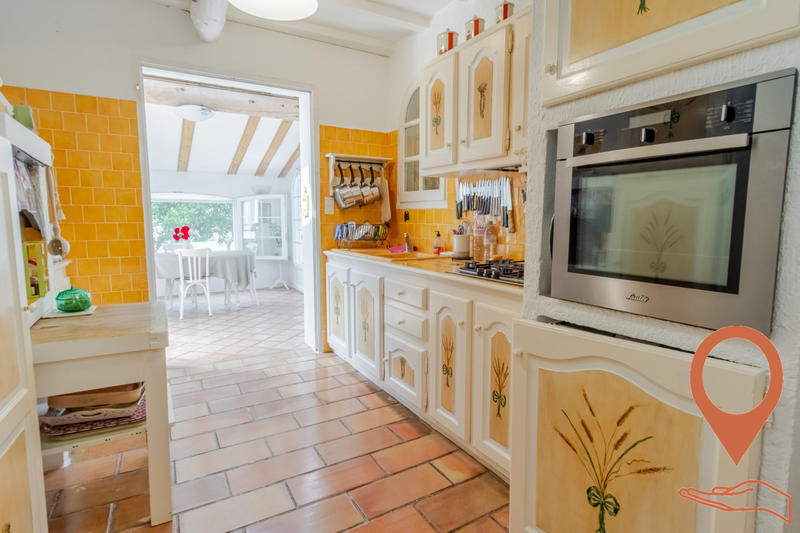 Villa - 182 m² - 9 pièces