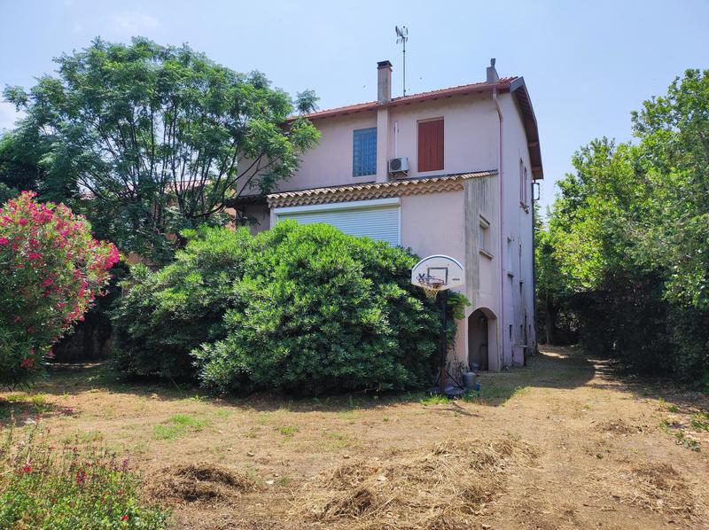 Maison ancienne - 195 m² - 8 pièces