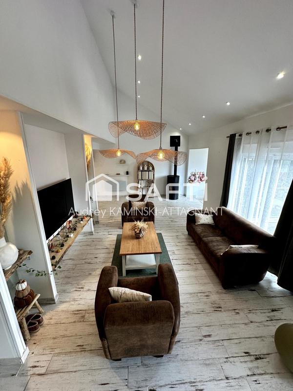 Maison - 115 m² - 8 pièces