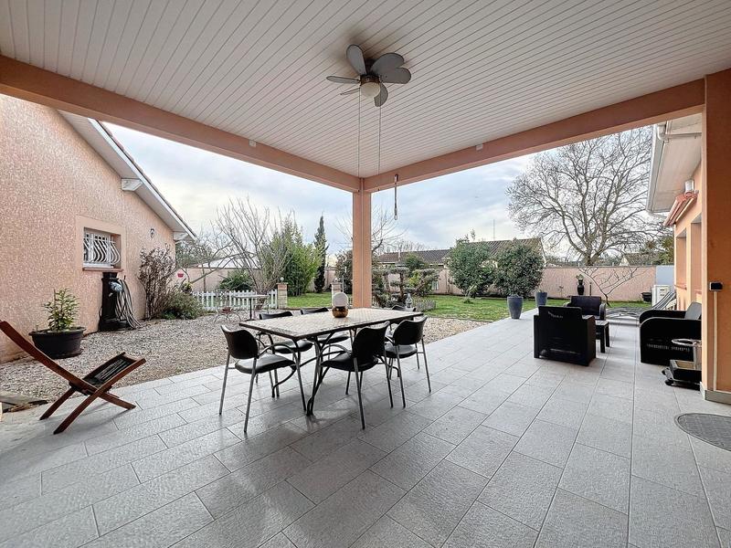 Maison - 210 m² - 6 pièces