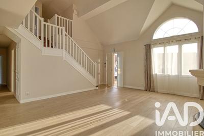 Maison - 171 m² - 6 pièces