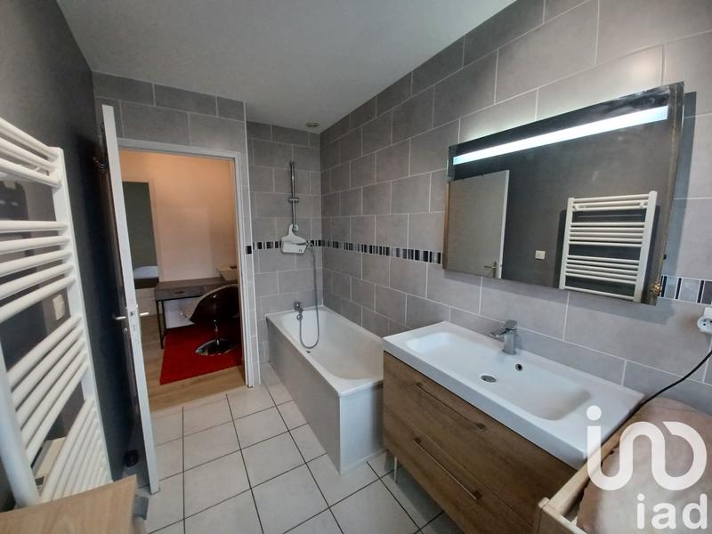 Maison - 85 m² - 5 pièces