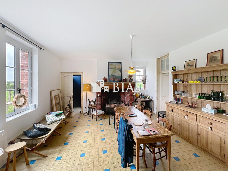 Maison ancienne - 254 m² - 8 pièces