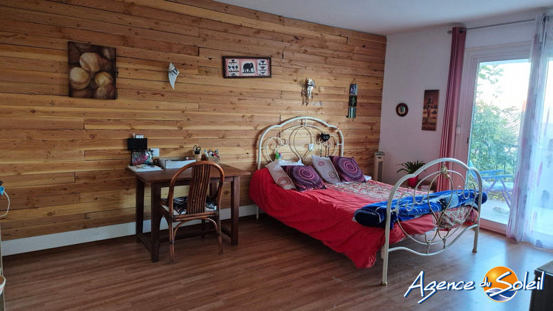 Maison - 272 m² - 8 pièces