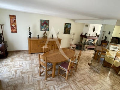 Maison - 200 m² - 6 pièces