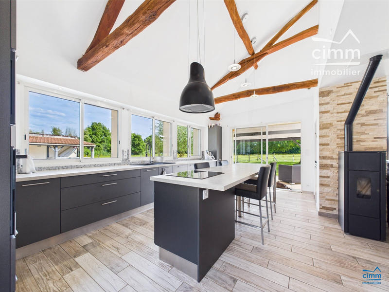 Maison - 162 m² - 5 pièces