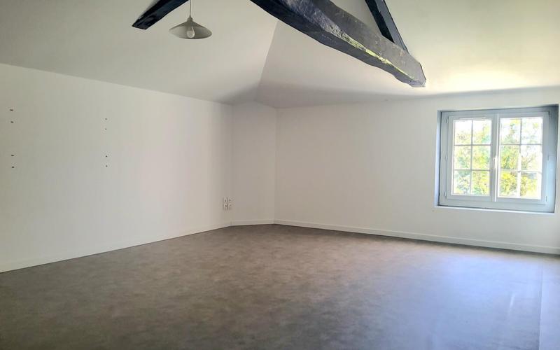 Maison - 225 m² - 7 pièces